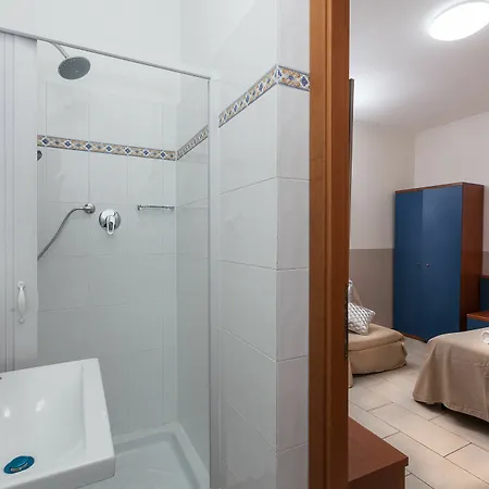 Ora 招待所 罗马